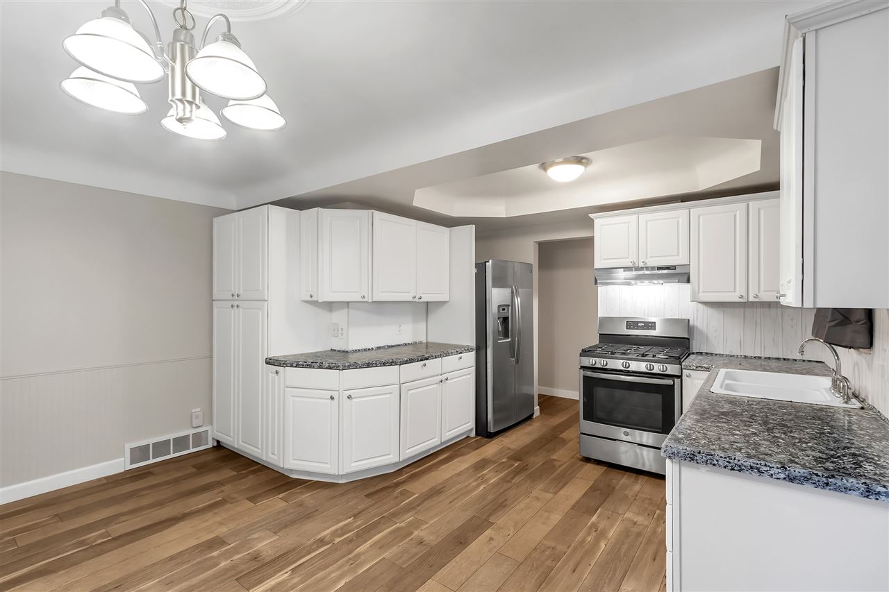 41641 Utica Road Sterling Heights, MI 48313 - Photo 12 of 26 50030598-11.JPG
