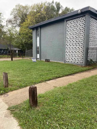 $1,050,000 | 3250 Guernsey Avenue, Memphis, TN 38112