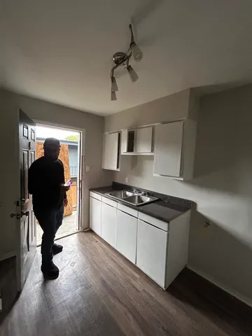 $1,095,000 | 3250 Guernsey Avenue, Memphis, TN 38112