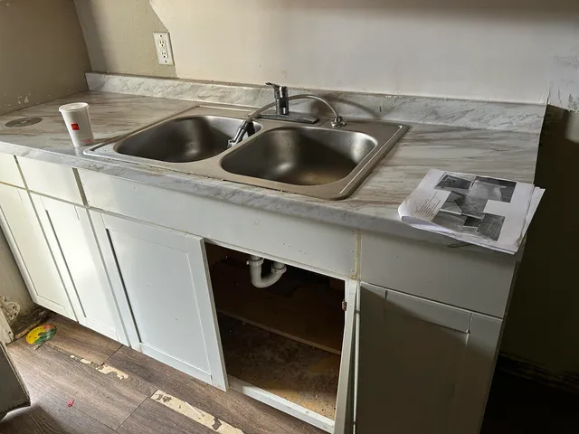 $1,095,000 | 3250 Guernsey Avenue, Memphis, TN 38112