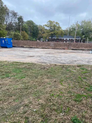 $1,095,000 | 3250 Guernsey Avenue, Memphis, TN 38112