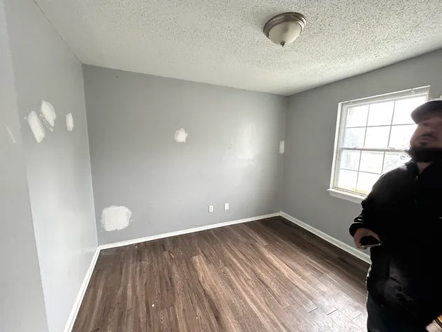 $1,095,000 | 3250 Guernsey Avenue, Memphis, TN 38112