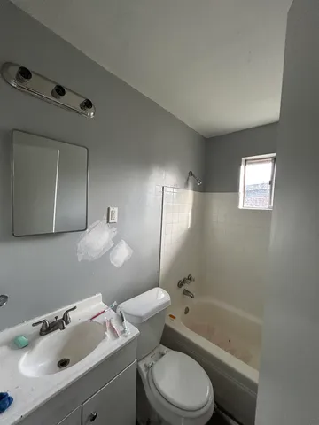 $1,095,000 | 3250 Guernsey Avenue, Memphis, TN 38112