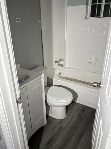 $1,095,000 | 3250 Guernsey Avenue, Memphis, TN 38112