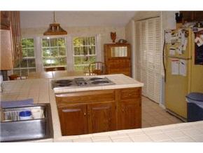 34 Bloody Brook Road Amherst, NH 03031 - Photo 5 of 9
