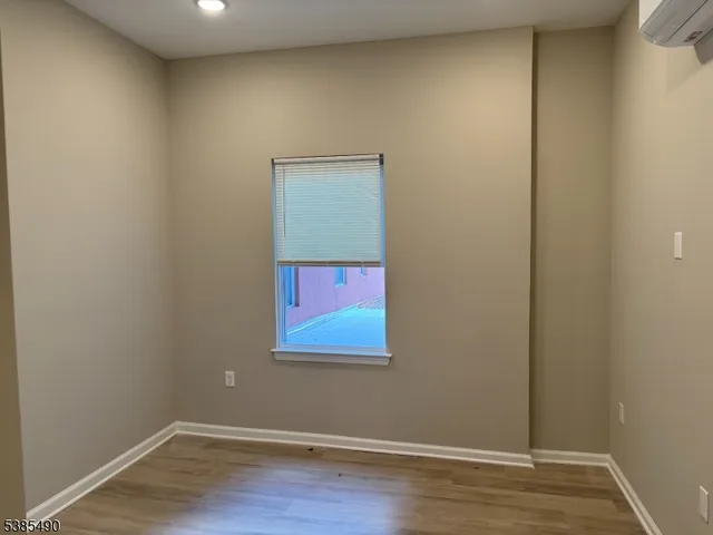 $1,500 | 10 East Washington Avenue, Unit 202, Washington, NJ 07882