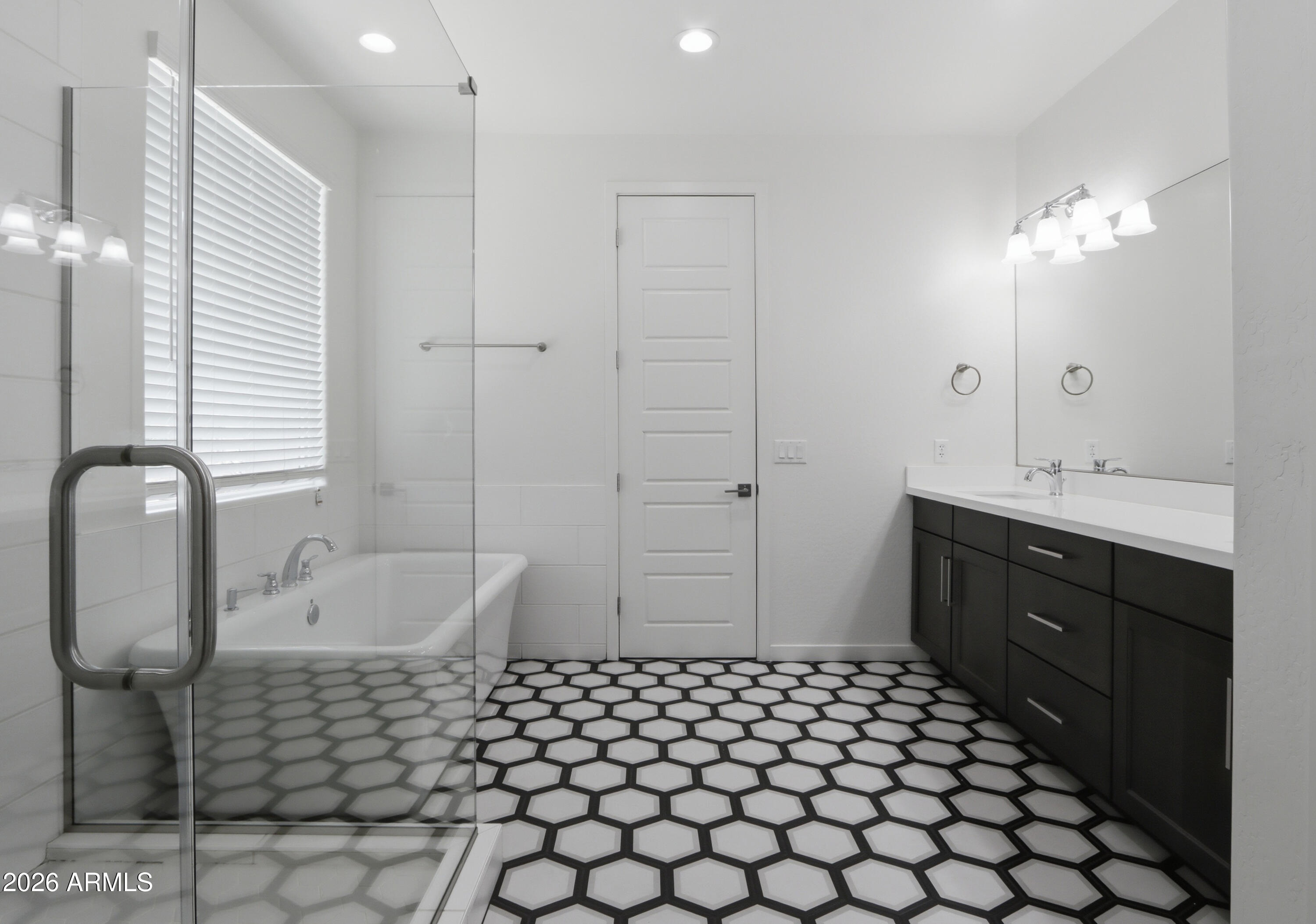1555 East Ocotillo Road, Unit 20 Phoenix, AZ 85014 - Photo 21 of 35 Octotillo00029