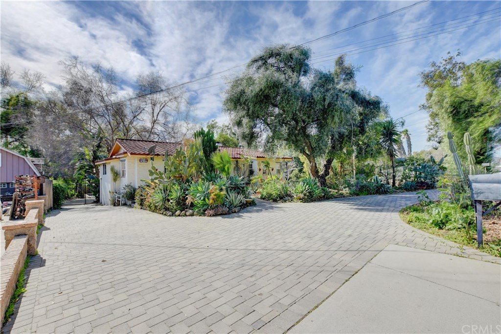 3260 Strong Street Riverside, CA 92501 - Photo 1 of 1