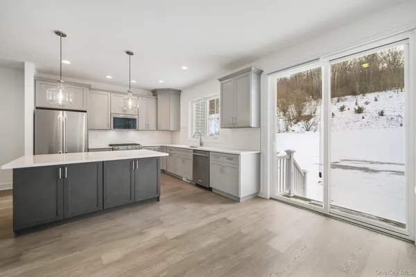 $4,600 | 4034 Chestnut Rdg Road, Unit 62, Fishkill, NY 12524