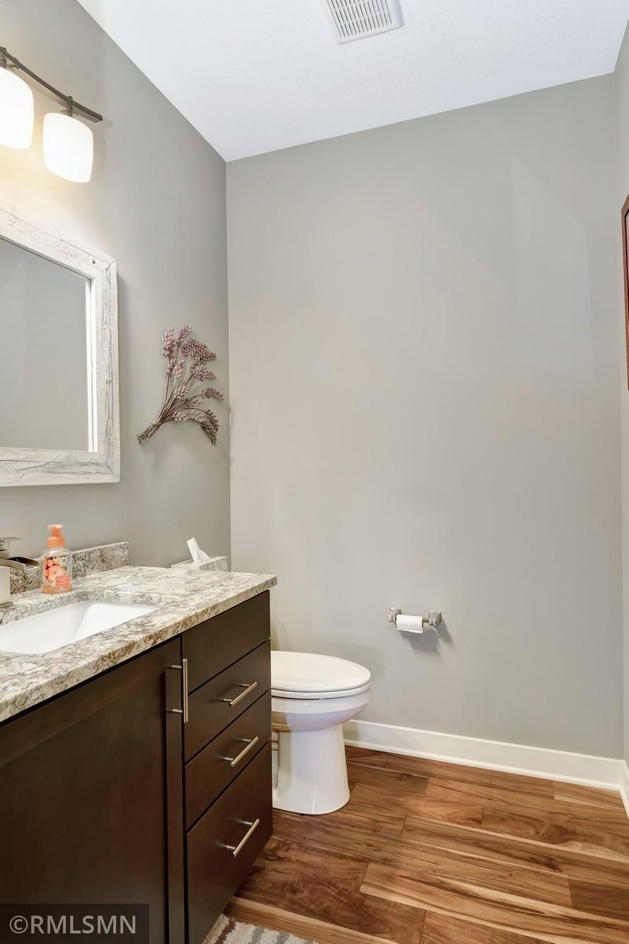 8697 Collin Way Inver Grove Heights, MN 55076 - Photo 8 of 24 Gallery Image 8