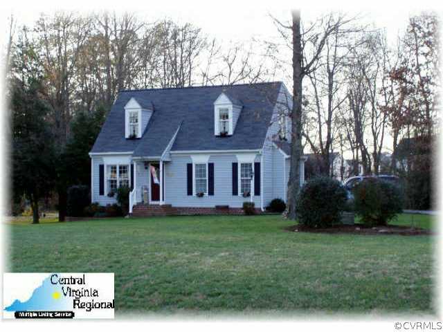 7771 Walnut Grove Road Mechanicsville, VA 23111 - Photo 1 of 10 Exterior Front - Front View