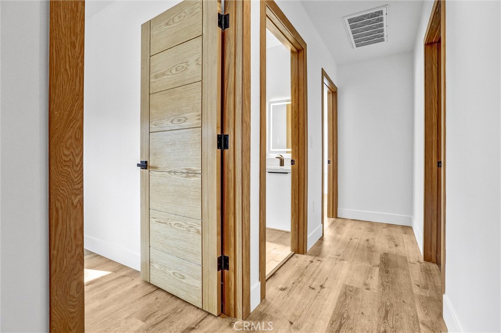 6900 Corbin Avenue Reseda, CA 91335 - Photo 17 of 50 a view of a bathroom