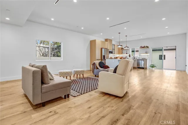 $1,595,000 | 6900 Corbin Avenue, Reseda, CA 91335