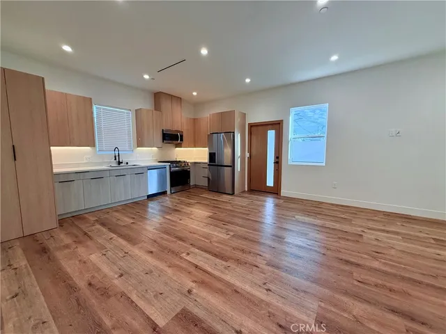 $1,595,000 | 6900 Corbin Avenue, Reseda, CA 91335