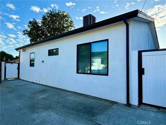 $1,595,000 | 6900 Corbin Avenue, Reseda, CA 91335
