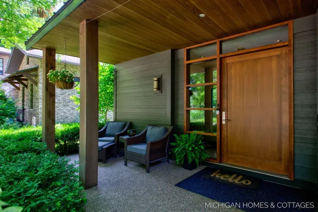 $2,450,000 | 3192 Beach Trail Drive, Saugatuck, MI 49453