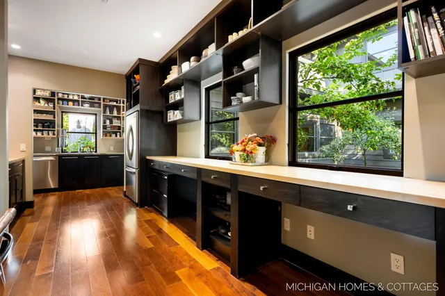 $2,450,000 | 3192 Beach Trail Drive, Saugatuck, MI 49453