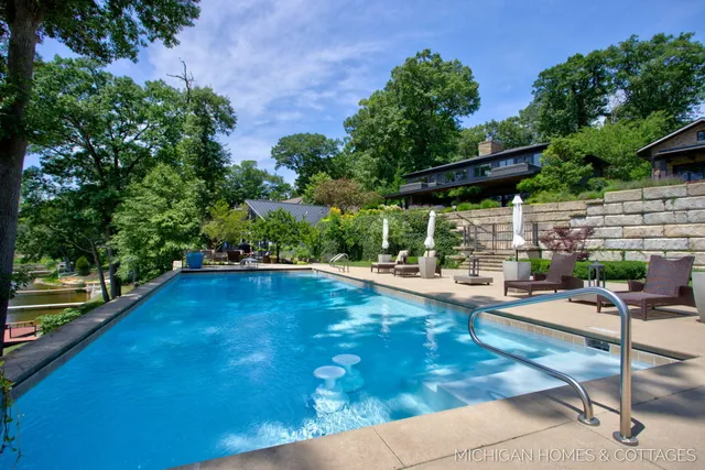 $2,450,000 | 3192 Beach Trail Drive, Saugatuck, MI 49453