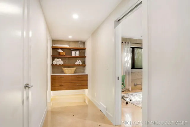 $2,450,000 | 3192 Beach Trail Drive, Saugatuck, MI 49453