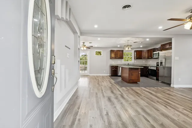 $2,700 | 102 Warren Place, Dickson, TN 37055