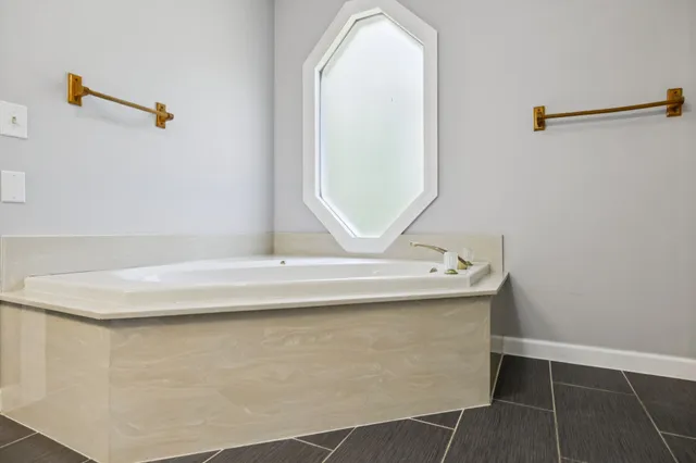 $2,700 | 102 Warren Place, Dickson, TN 37055