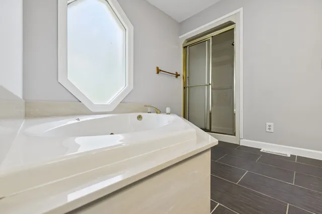 $2,700 | 102 Warren Place, Dickson, TN 37055