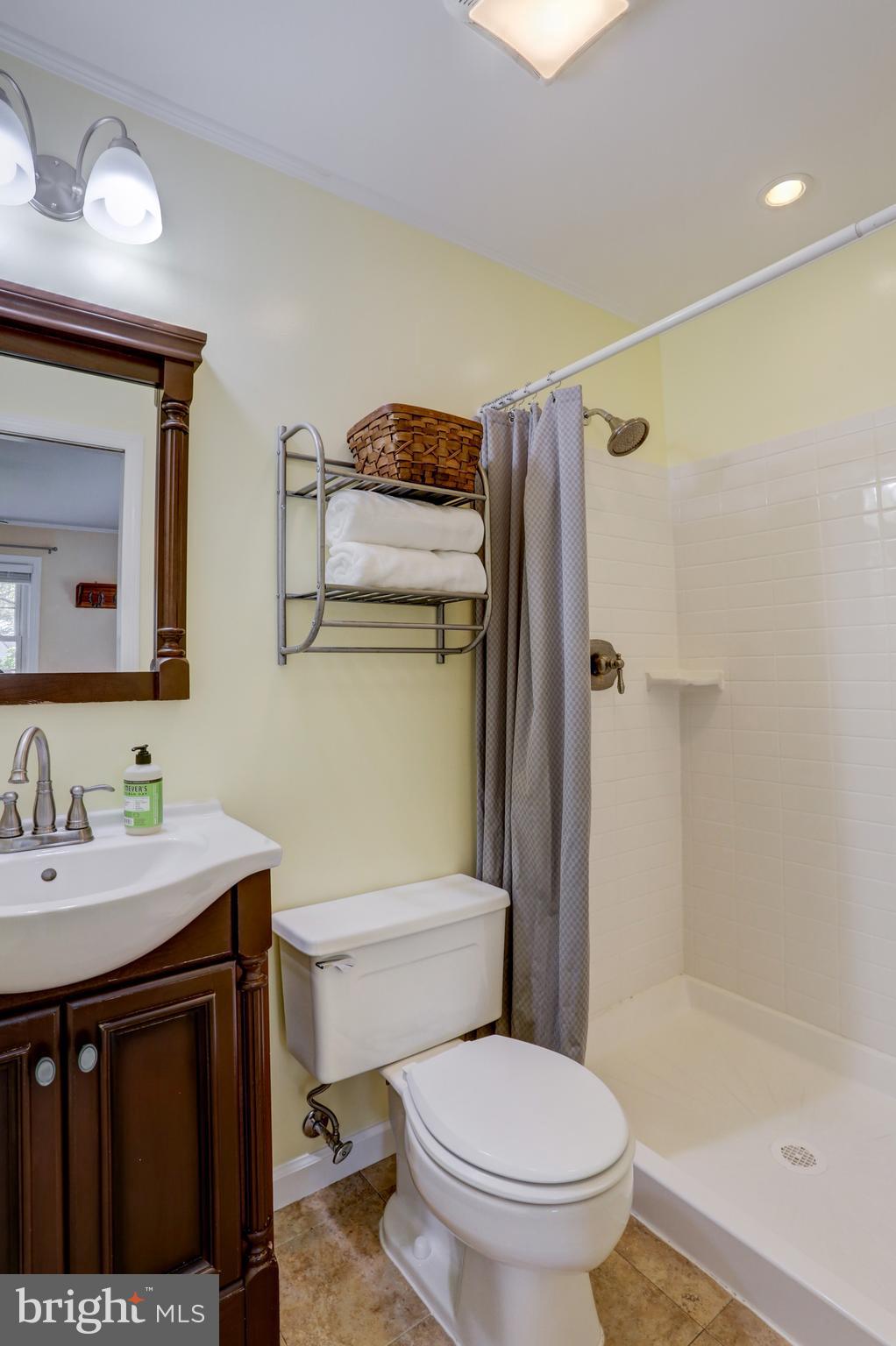 3 Sherri Lane Lititz, PA 17543 - Photo 33 of 42 Master Bathroom