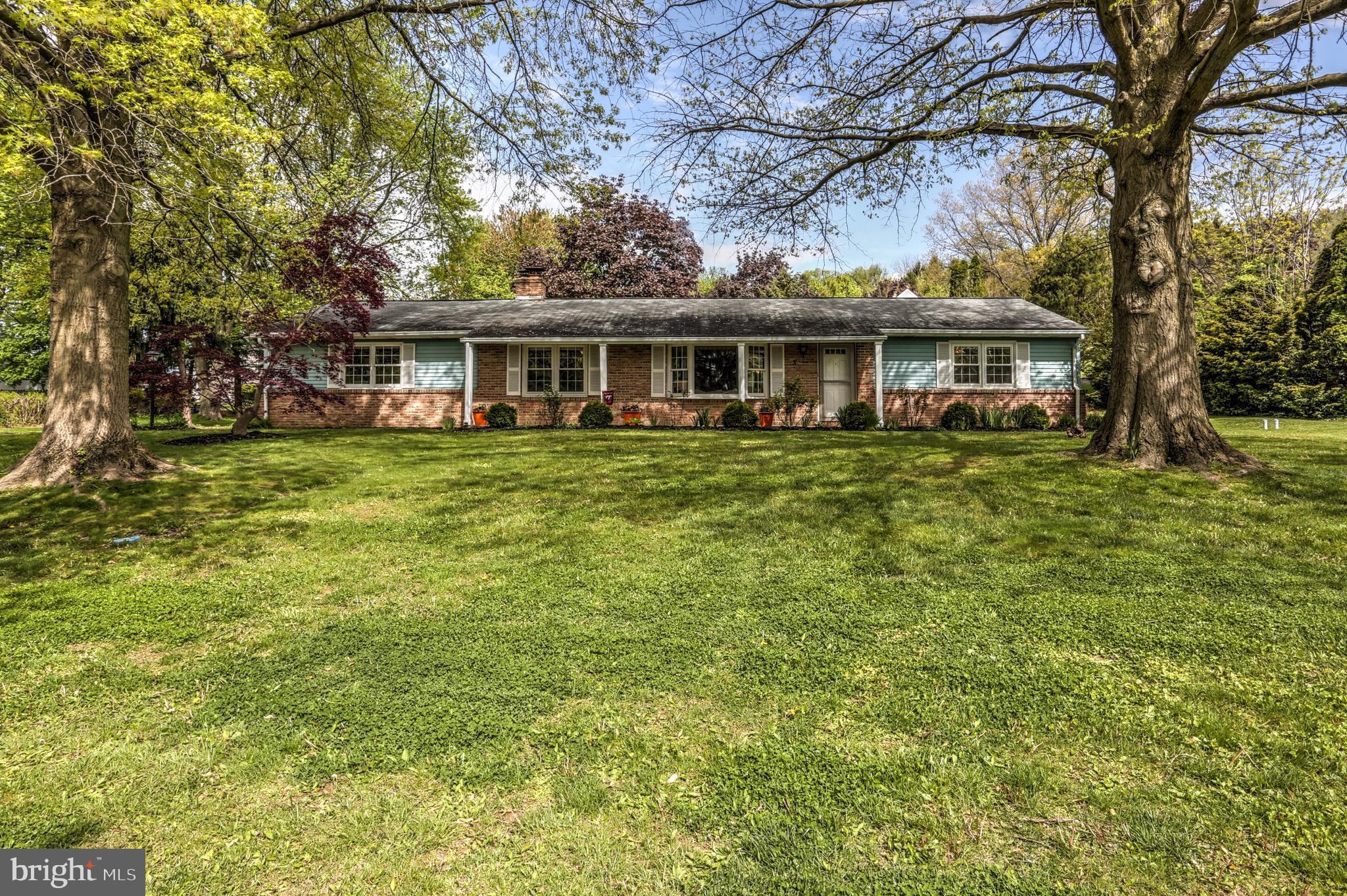 3 Sherri Lane Lititz, PA 17543 - Photo 41 of 42 Front View