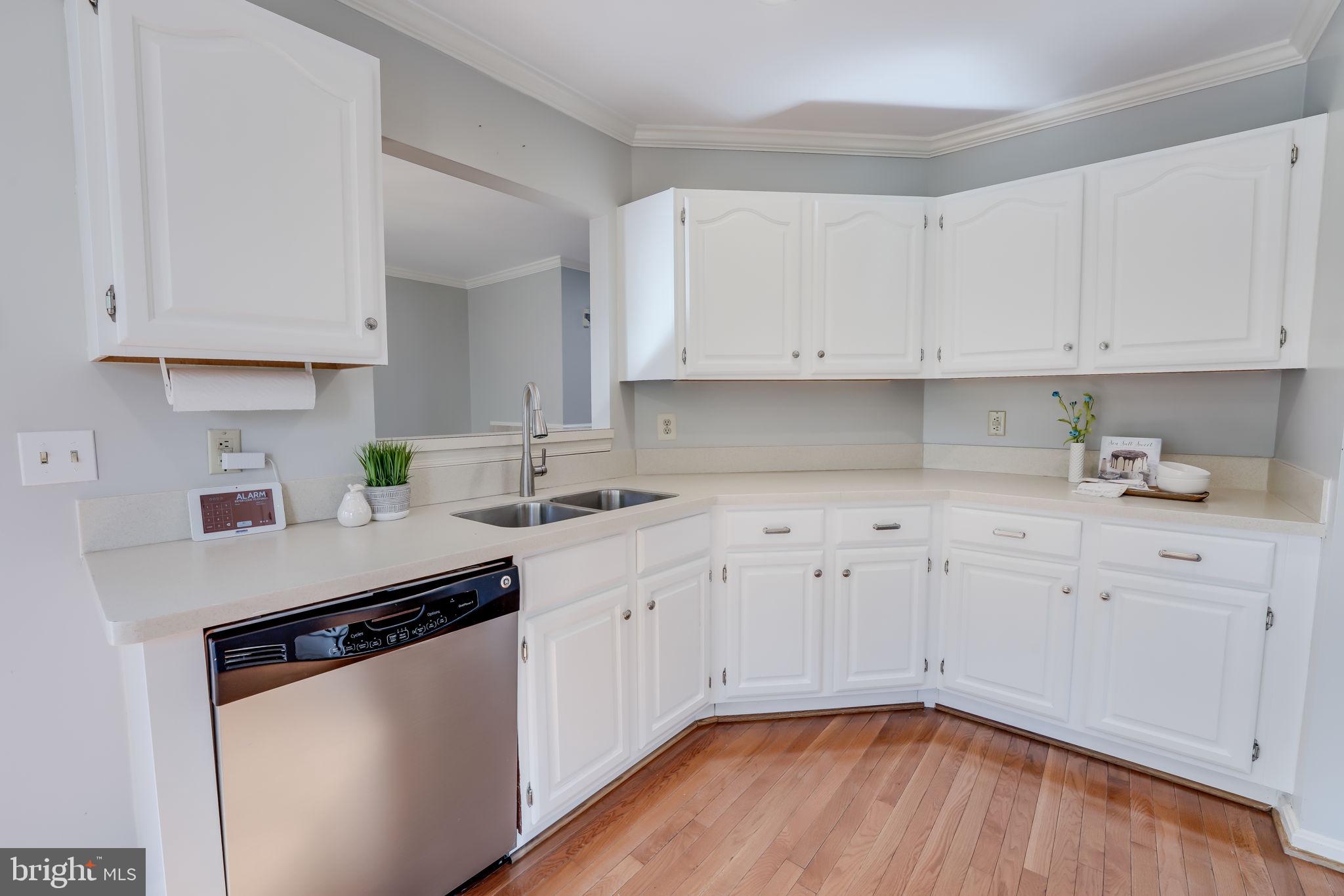 46659 Ashmere Square Sterling, VA 20165 - Photo 16 of 43