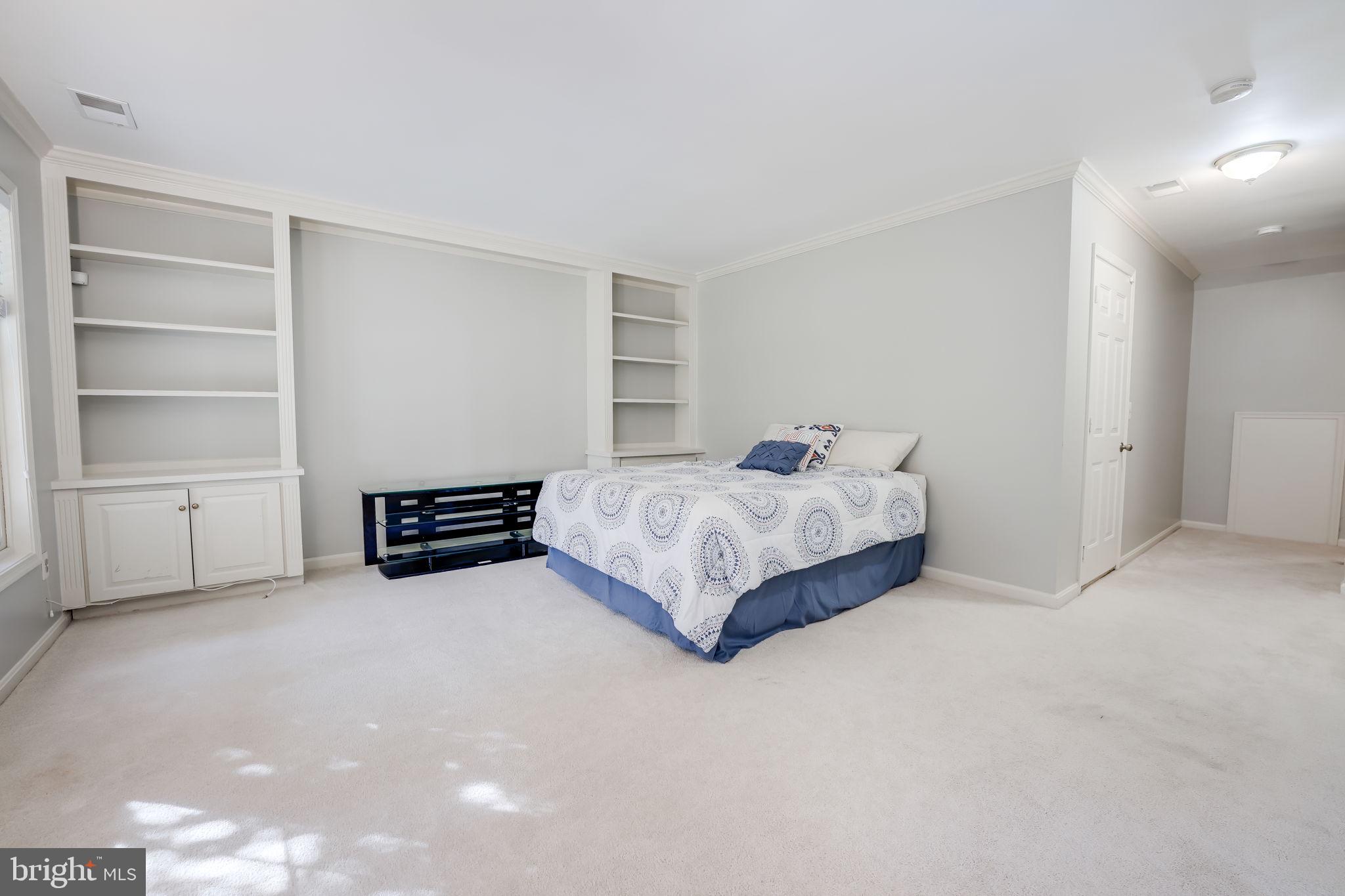 46659 Ashmere Square Sterling, VA 20165 - Photo 32 of 43