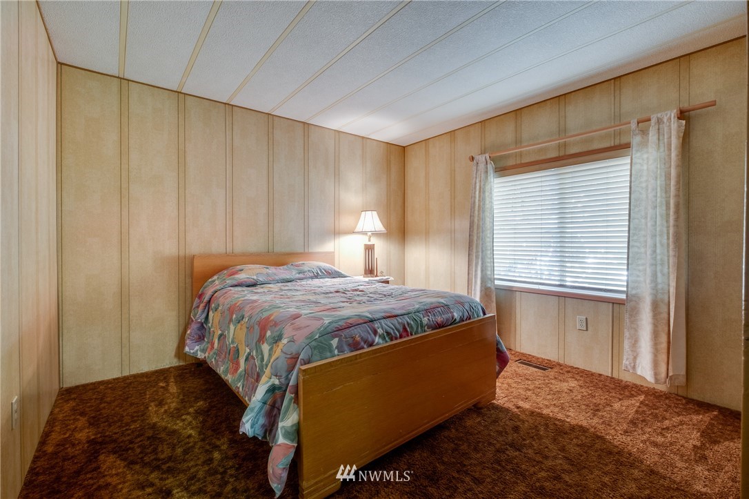 227 Southwest Dogwood Road Port Orchard, WA 98367 - Photo 14 of 25 Gallery Image 14