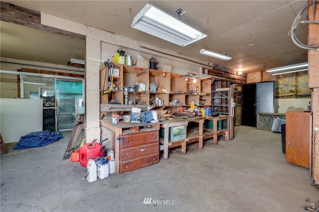 227 Southwest Dogwood Road Port Orchard, WA 98367 - Photo 23 of 25 Gallery Image 23