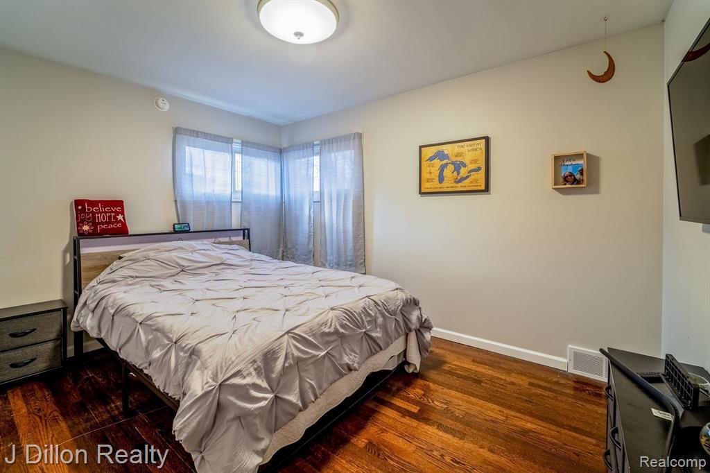 9371 Merriman Road Livonia, MI 48150 - Photo 35 of 43 Gallery Image 35
