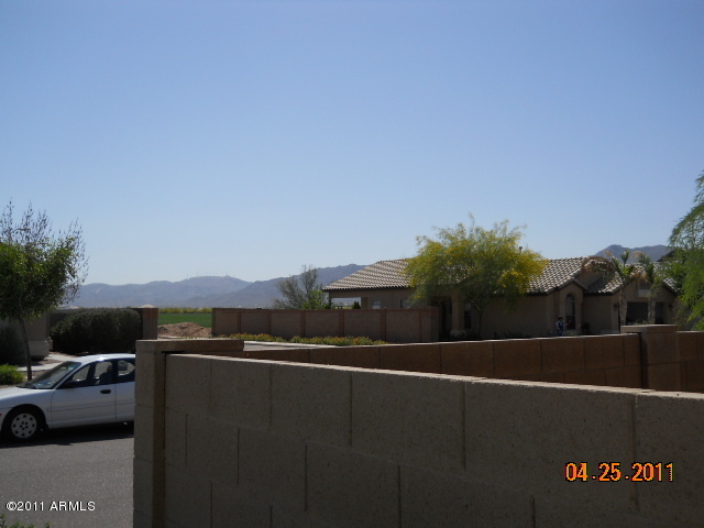 4511 West Beverly Road Laveen, AZ 85339 - Photo 20 of 22 4511 MOUNTAIN VIEWS