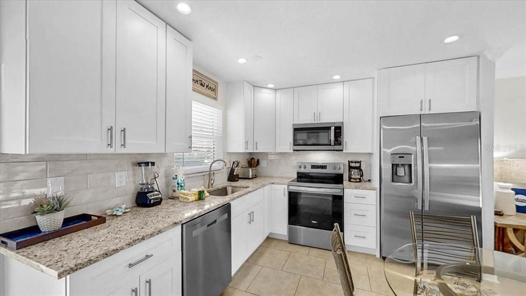5830 Midnight Pass Road, Unit 3 Sarasota, FL 34242 - Photo 7 of 46