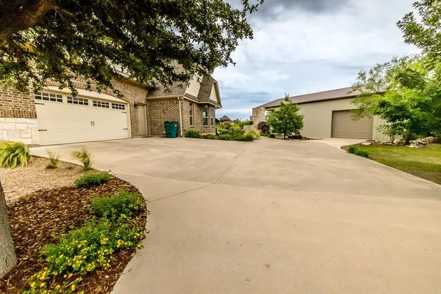 $724,500 | 1101 South Clear Cove, Graford, TX 76449
