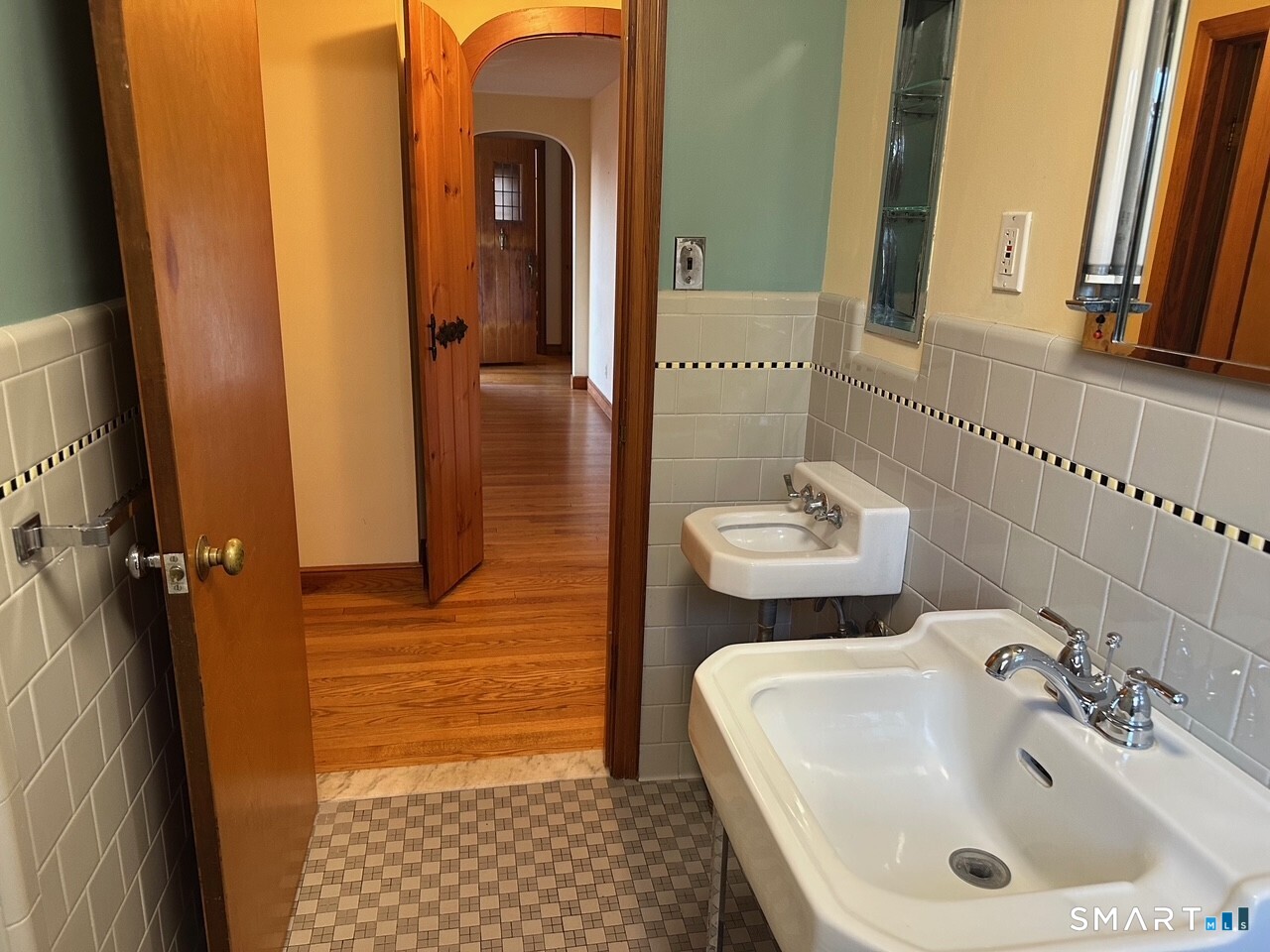 989 North Farms Road Wallingford, CT 06492 - Photo 18 of 28