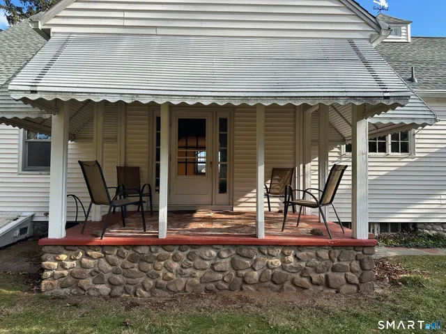 $2,800 | 989 North Farms Road, Wallingford, CT 06492