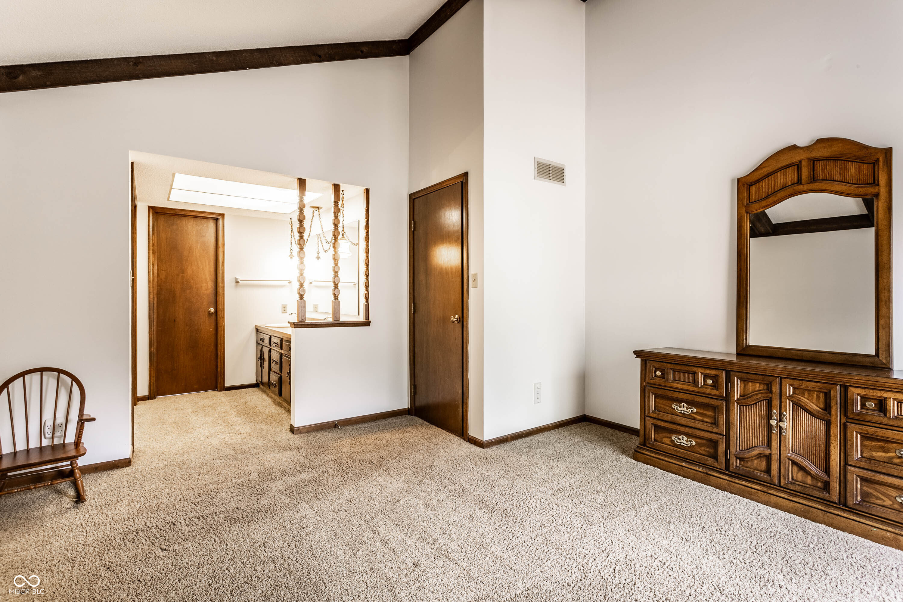 1637 Towe String Road Indianapolis, IN 46217 - Photo 24 of 54 Gallery Image 24