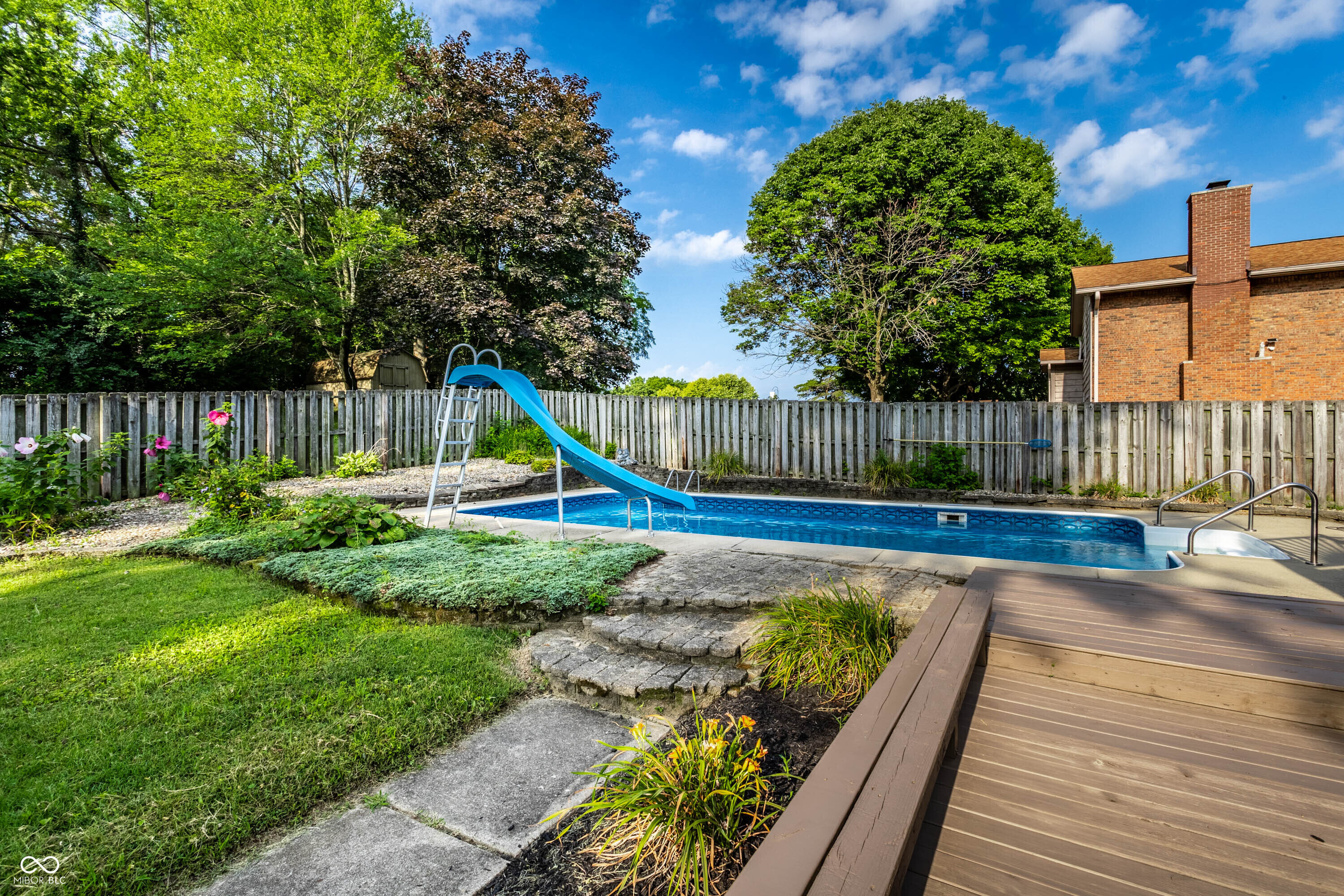 1637 Towe String Road Indianapolis, IN 46217 - Photo 4 of 54 Gallery Image 4