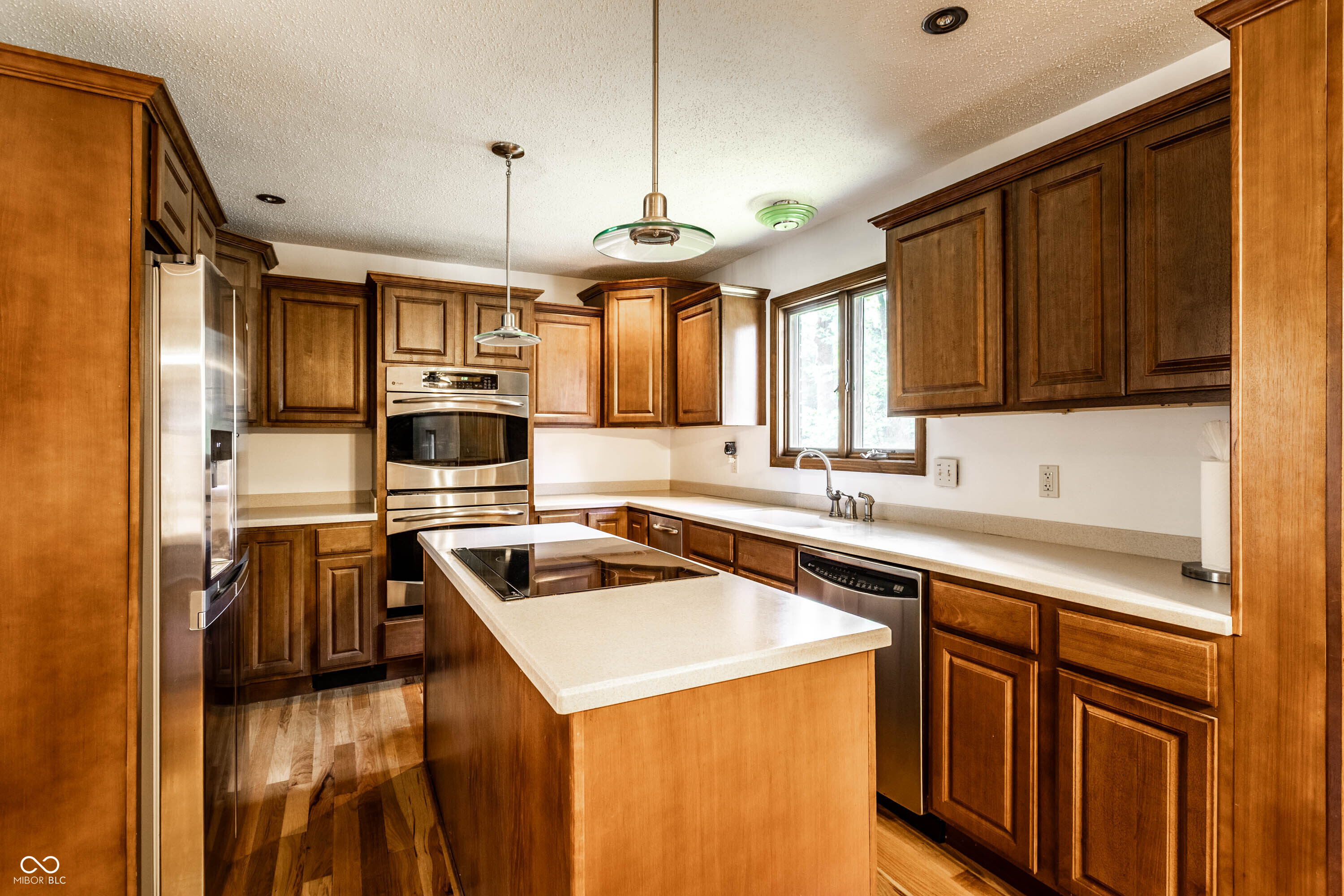 1637 Towe String Road Indianapolis, IN 46217 - Photo 6 of 54 Gallery Image 6