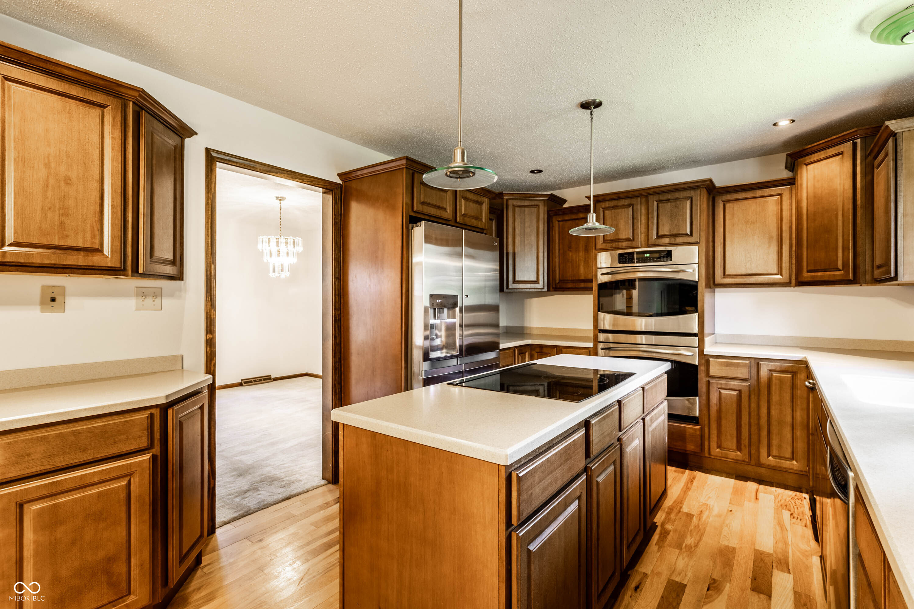 1637 Towe String Road Indianapolis, IN 46217 - Photo 7 of 54 Gallery Image 7
