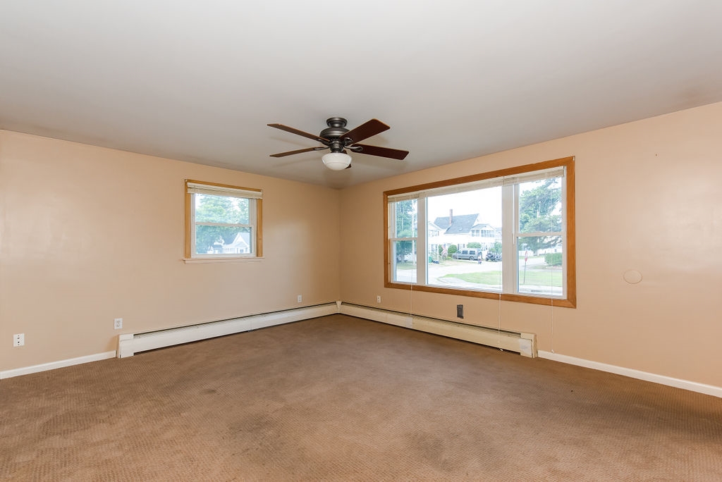 76 Maple Street Rochester, NH 03867 - Photo 20 of 40 Gallery Image 20