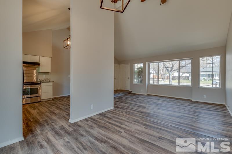 10735 Palm Sparks, NV 89441 - Photo 10 of 25 Photo 10