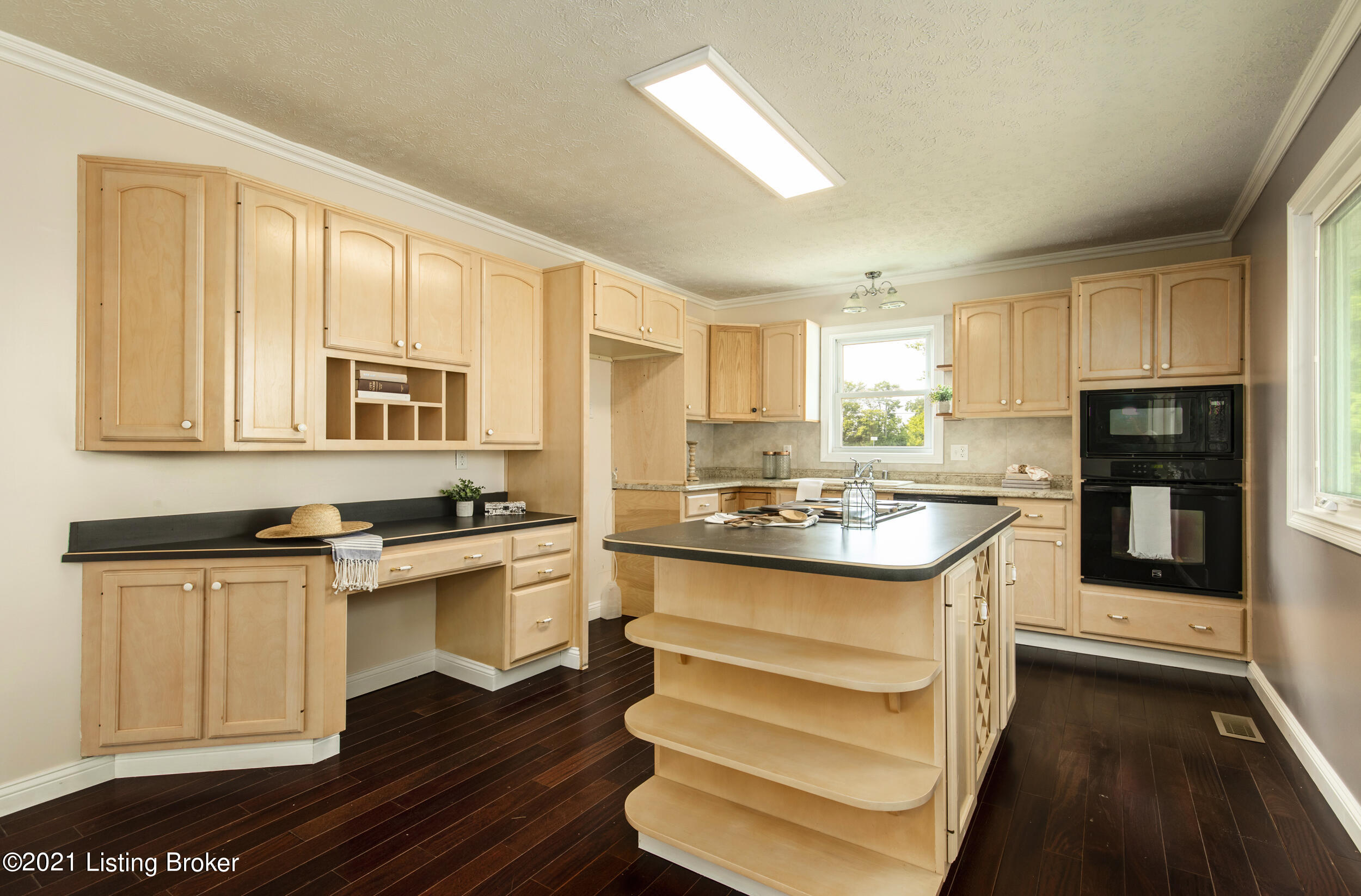 635 Brownsboro Road Pendleton, KY 40055 - Photo 8 of 28 8-kitchen