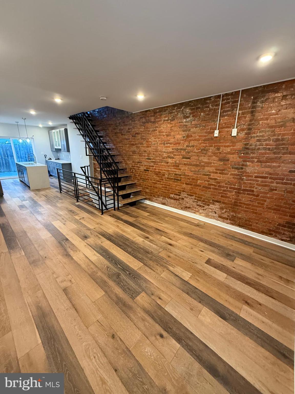 2309 Cross Street Philadelphia, PA 19146 - Photo 15 of 37 a view of an empty room
