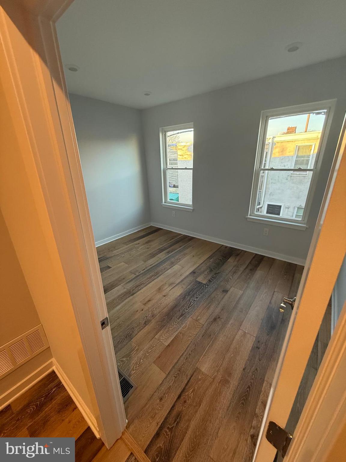 2309 Cross Street Philadelphia, PA 19146 - Photo 24 of 37 a view of an empty room and window