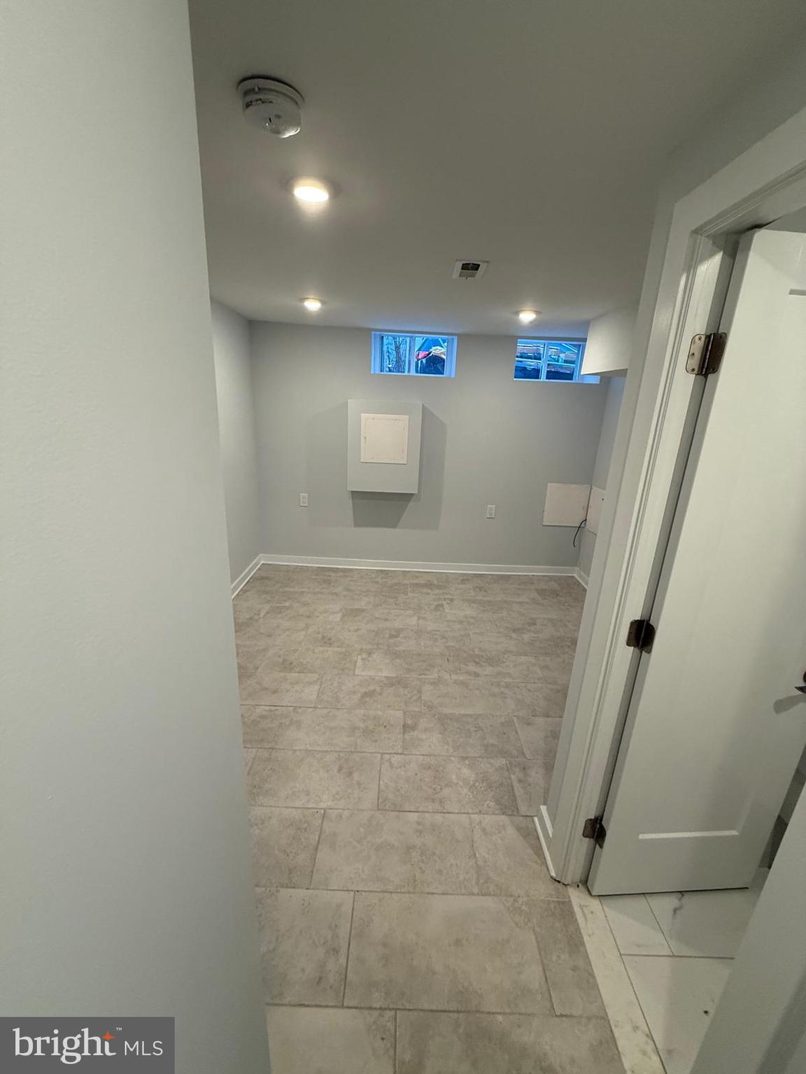 2309 Cross Street Philadelphia, PA 19146 - Photo 31 of 37 a view of a hallway