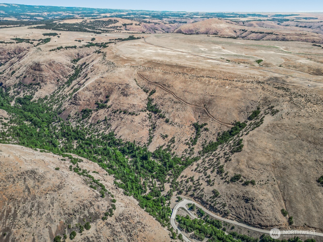 0 4181100000700th Goldendale, WA 98620 - Photo 14 of 27 a view of an ocean beach