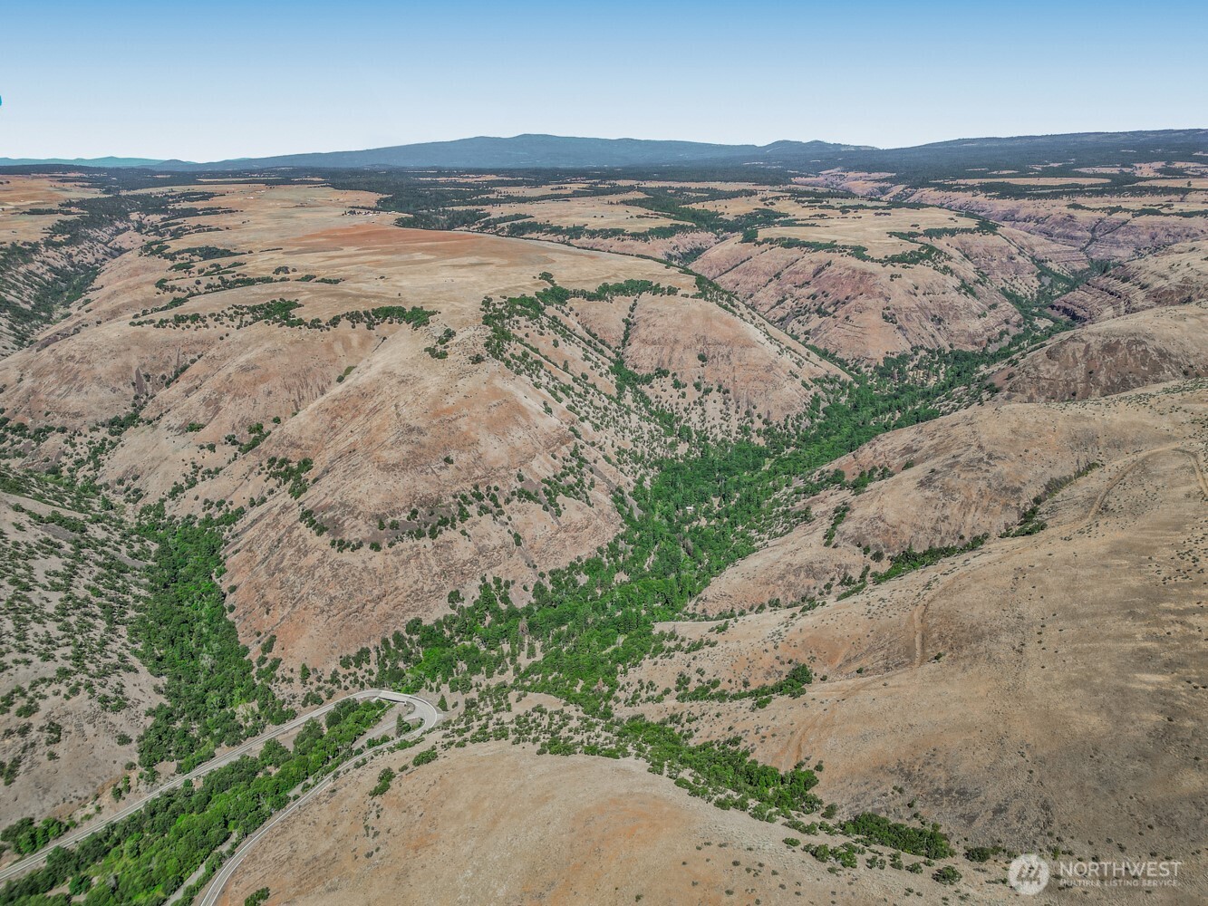 0 4181100000700th Goldendale, WA 98620 - Photo 19 of 27 a view of beach and ocean